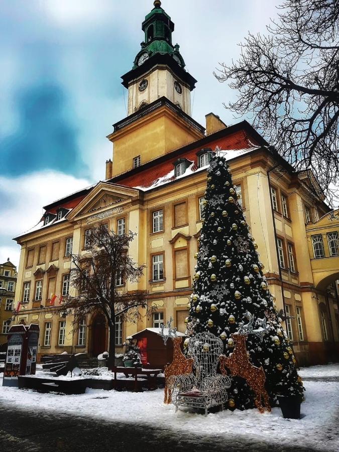 Habibi Plac Ratuszowy Jelenia Góra Extérieur photo